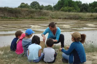 Atelier 4-6 ans le sel à petit pas au Port des Salines