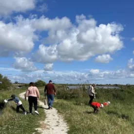 Atelier en famille  "Les explorateurs du marais" au Port des Salines_Le Grand-Village-Plage