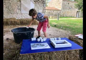 Chasse au trésor 7-12 ans : Le village enseveli